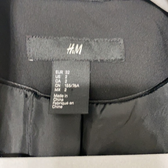 H&M Black Blazer - Picture 3 of 4
